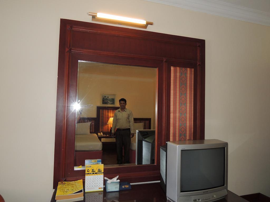New York Hotel Phnom Pen Exterior foto