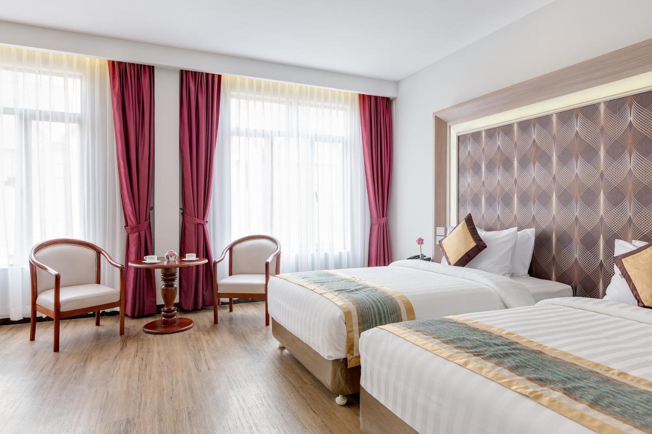 New York Hotel Phnom Pen Exterior foto