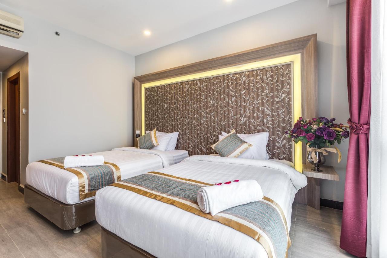 New York Hotel Phnom Pen Exterior foto