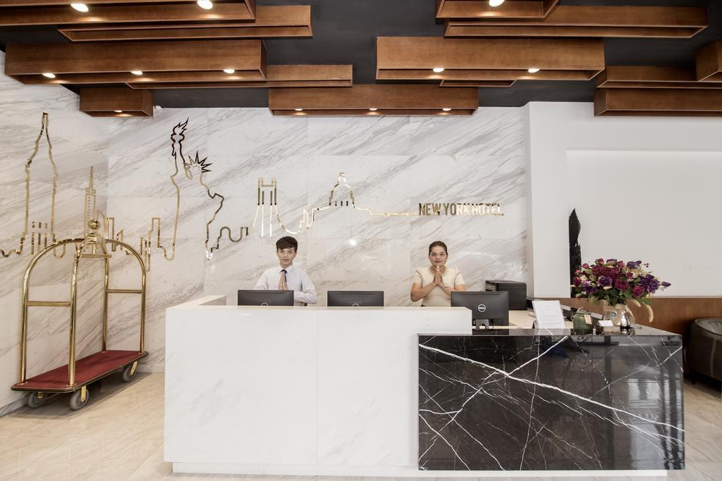 New York Hotel Phnom Pen Exterior foto